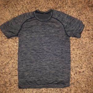 Lululemon mens Short sleeve metal vent tech
